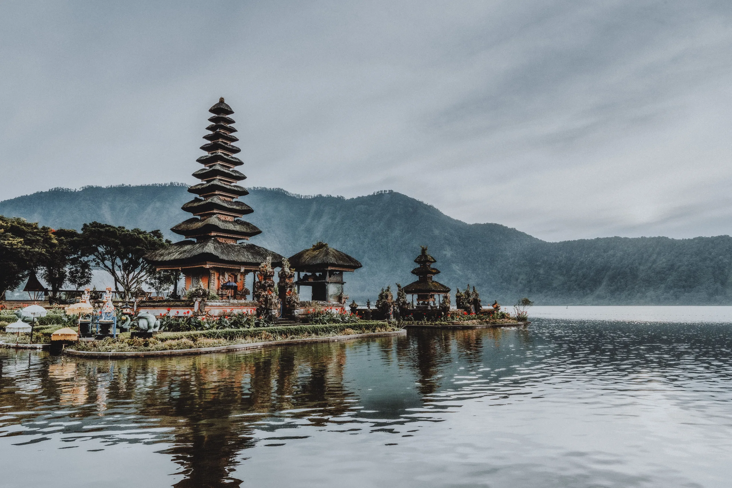 iconic tample in bali, indonesia